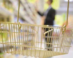 NEL MESE DI FEBBRAIO L’INFLAZIONE FRENA INSIEME AL CARRELLO DELLA SPESA