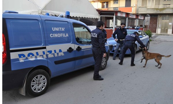 CONTROLLI ANTIDROGA IN DUE ISTITUTI SCOLASTICI
