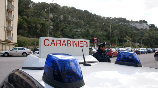 LITIGANO DURANTE LA VEGLIA FUNEBRE DEL NONNO