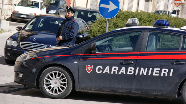 PALPEGGIATORE MODICANO INFASTIDISCE TURISTA PALERMITANA