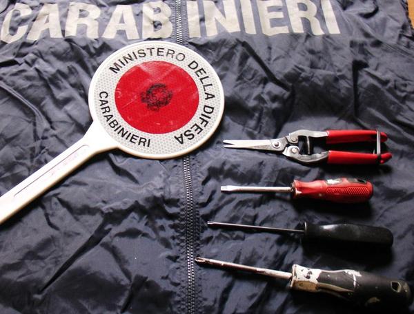 FURTI NELLE CAMPAGNE: PRESI IN FLAGRANZA DI REATO