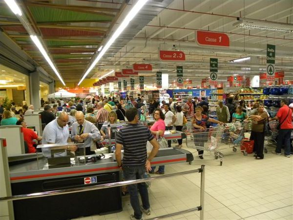 PRESENTATO IN CONFERENZA STAMPA IL NUOVO INTERSPAR DI AVOLA