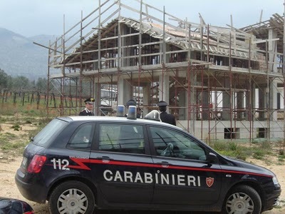 ACATE: ALTRI 3 DENUNCIATI PER ABUSIVISMO EDILIZO
