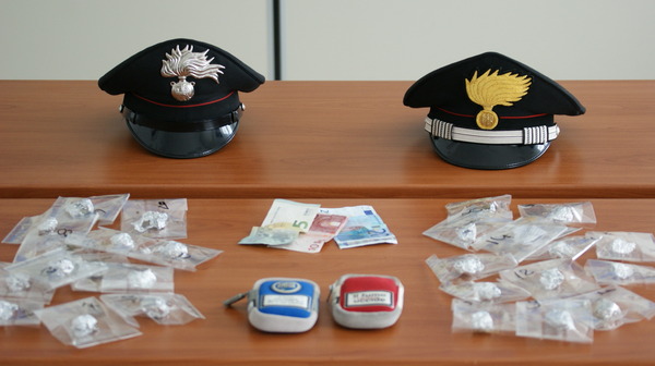 ARRESTATI DUE GIOVANI MODICANI