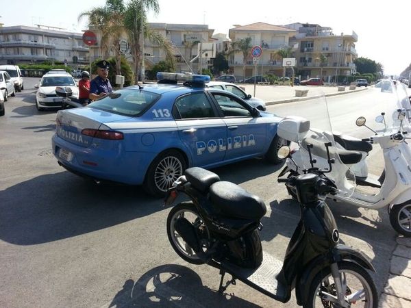 LA POLIZIA DI STATO – SQUADRA VOLANTI DI RAGUSA E COMMISSARIATO DI P.S. DI GELA  ARRESTANO IL MINORE C.F. DI ANNI 17 PLURIPREGIUDICATO GELESE