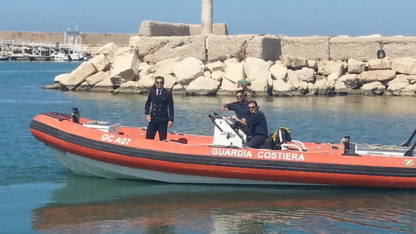 BLITZ AL MERCATO ITTICO  – SEQUESTRATI 70 KG. DI “TRIGLIOLA”