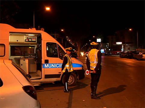 VIGILE URBANO “INVISIBILE” REDARGUISCE AUTOMOBILISTA