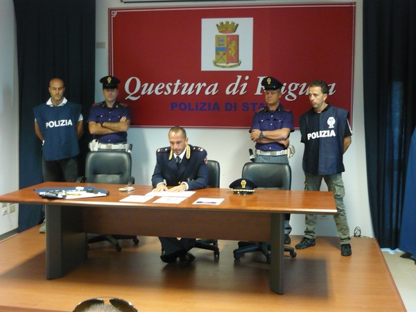 OMICIDIO DI GRANDI: LA SQUADRA MOBILE FERMA DUE INDIZIATI