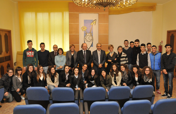 UNO STAGE PER I GIOVANI DELL’ITC ‘FERMI DI VITTORIA