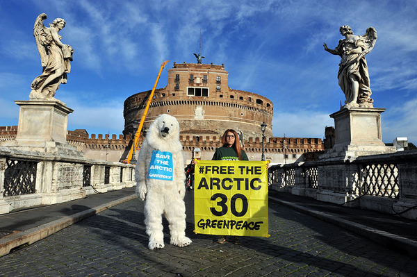 PUTIN A ROMA. LA PROTESTA DI GREENPEACE