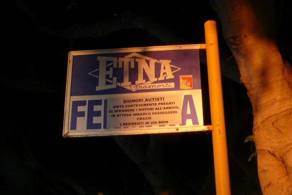 NO AI BUS IN VIA BENEDETTO BRIN