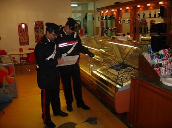 LOTTA AL LAVORO NERO. 26 VERIFiCHE DEI CARABINIERI IN POCHI GIORNI