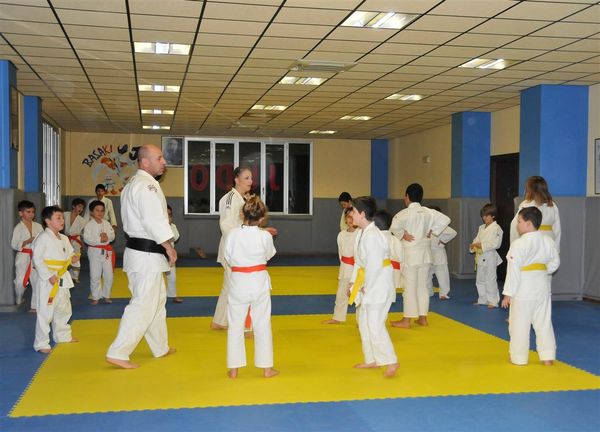 LA SCUOLA BASAKI RAGUSA POTENZIA L’ATTIVITA’ GIOVANILE