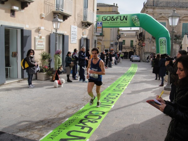 IL CALABRESE SESTITO VINCE SU AZZOLLINI, ROSA SCHEMBRI PRIMA FRA LE DONNE