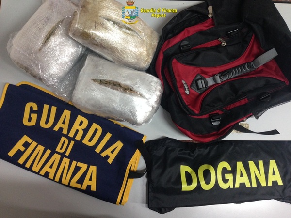 ARRESTATO NIGERIANO IN POSSESSO DI 3 KG DI MARIJUANA