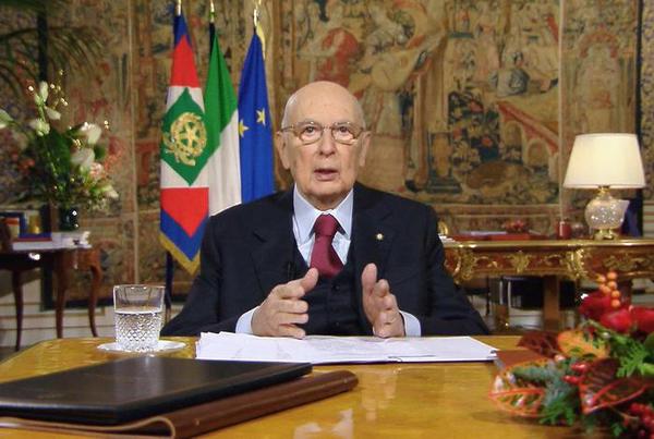 IL PRESIDENTE NAPOLITANO SI RITIRA DALLA SCENA POLITICA