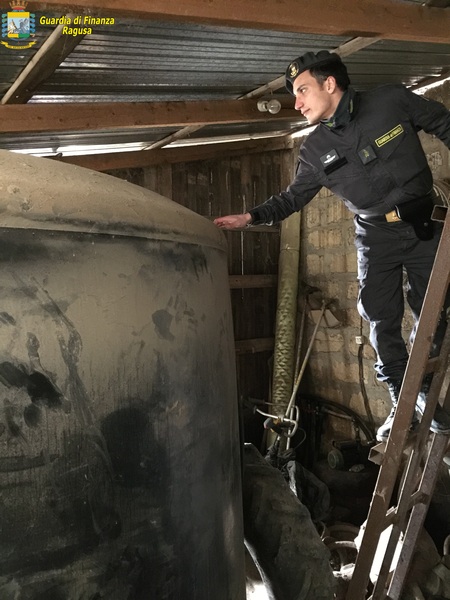 VITTORIA: 30.000 LITRI DI “ORO LIQUIDO”