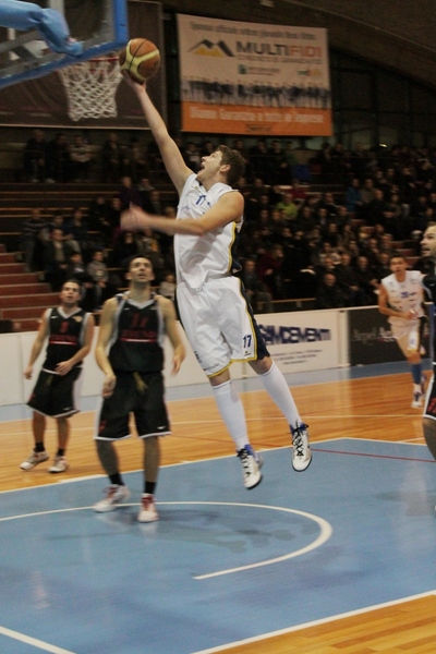 LA NOVA VIRTUS APRE IL 2015 IN CASA
