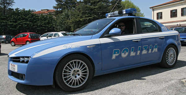 “WEEKEND-IN-SICUREZZA”:  I CONTROLLI DELLA POLIZIA DI STATO