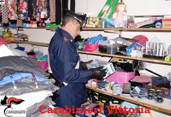 SCOGLITTI. I CARABINIERI DENUNCIANO 2 CINESI