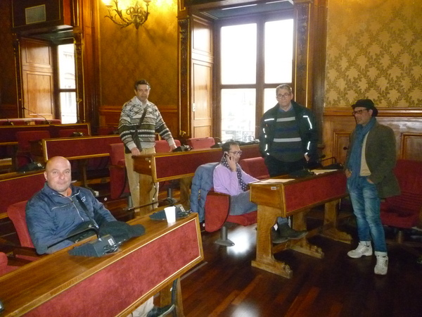 ANCORA UNA VOLTA L’AMMINISTRAZIONE PICCITTO BISTRATTA ED UMILIA I LAVORATORI IL CONSIGLIO COMUNALE E LA CITTA’ TUTTA