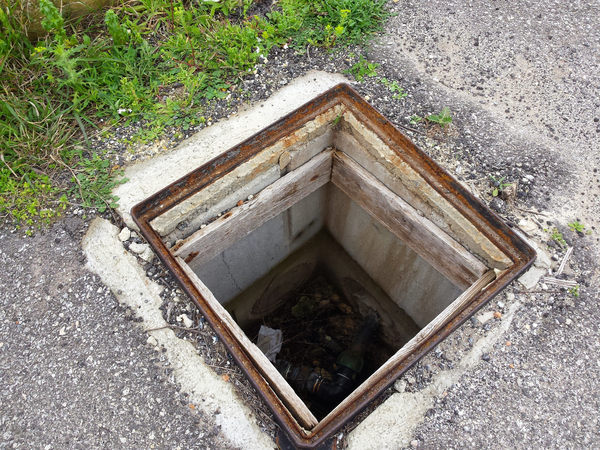 STRADE E TOMBINI PERICOLOSI