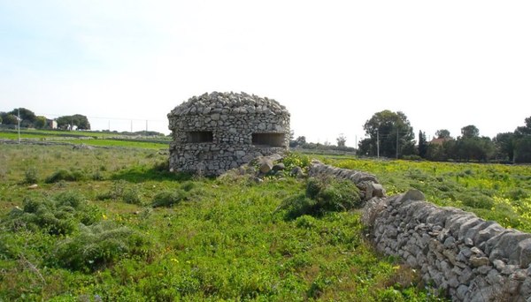 SUL TERRITORIO COMUNALE DI RAGUSA FORTINI, TRINCEE E POSTAZIONI DIFENSIVE RISALENTI ALLA SECONDA GUERRA MONDIALE
