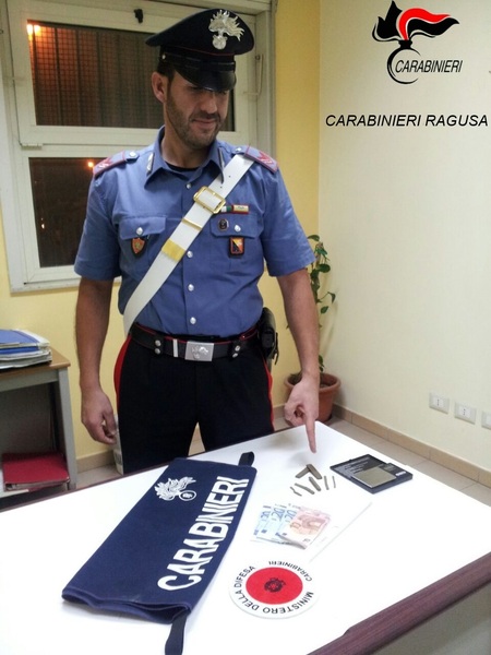 CONTROLLI ANTIDROGA: ARRESTATO A COMISO UN UOMO SOTTOPOSTO AGLI ARRESTI DOMICILIARI