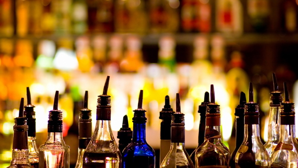 Tre giovani di Vittoria, di cui due minorenni rapinano e distruggono un bar. Arrestati