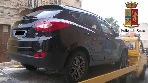 MISURE ANTIMAFIA: LA POLIZIA DI STATO SEQUESTRA UN’AUTOVETTURA