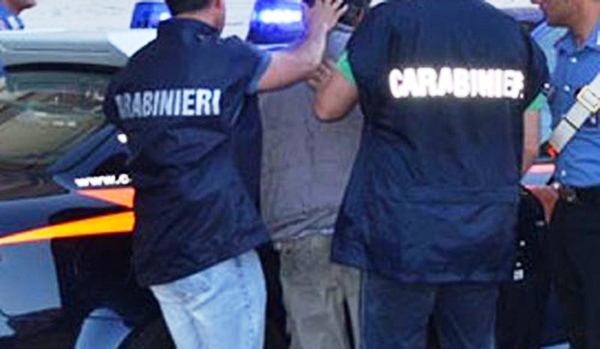 MANDANO I FIGLI A MENDICARE