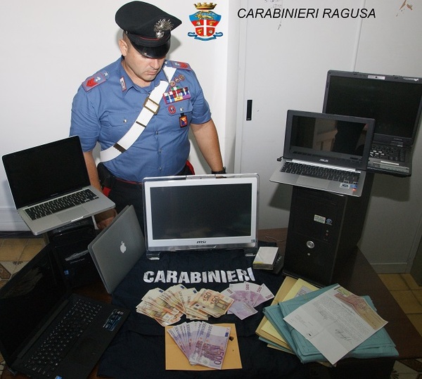 VITTORIA: ARRESTI PER TRAFFICO INTERNAZIONALE DI STUPEFACENTI TRA OLANDA E ITALIA