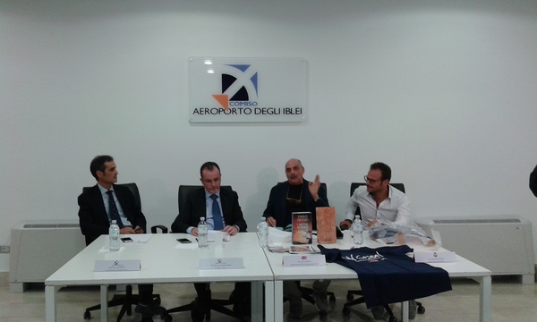 PAOLO BROSIO OSPITE ALL’AEROPORTO DI COMISO PER PRESENTARE IL PROGETTO DENOMINATO IL  “VOLO DEL CUORE”