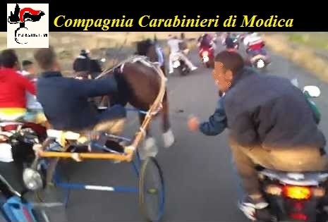 SCICLI (RG): CALESSE IMPAZZITO, STAVA PARTECIPANDO AD UNA CORSA CLANDESTINA.