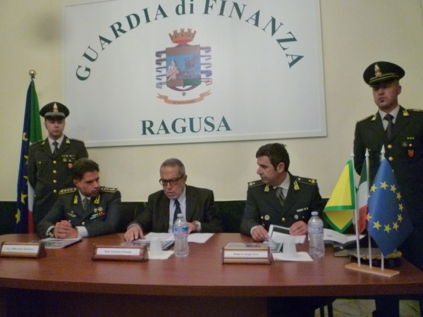 OPERAZIONE “FUMO DAI FIORI”