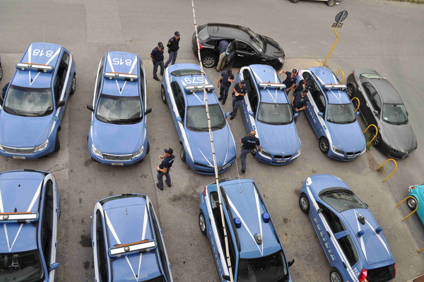 ARRESTATO DALLA POLIZIA UN PERICOLOSO PREGIUDICATO