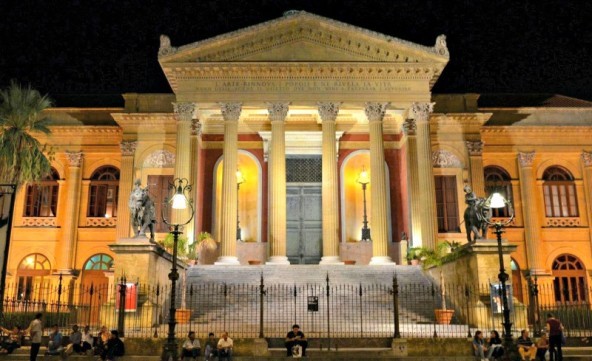 17 coristi positivi al Teatro Massimo di Palermo