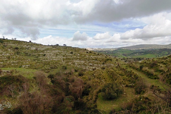 DETURPA PESAGGIO IN ZONA PLURIVINCOLATA