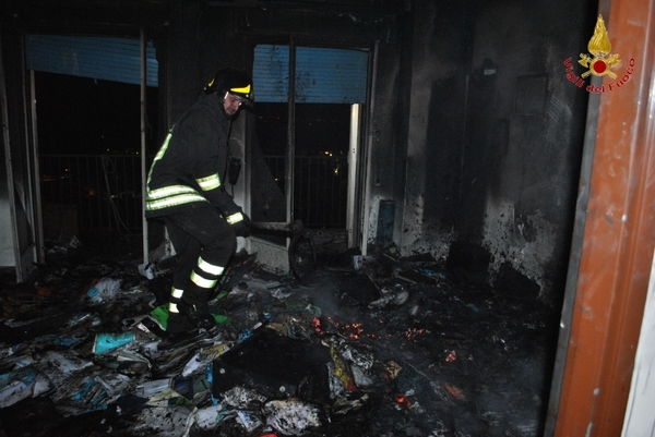 INCENDIO GRATTACIELO A RAGUSA
