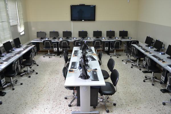 E’ INIZIATO OGGI PRESSO L’ISTITUTO CARDUCCI DI COMISO IL CORSO PER IL CONSEGUIMENTO DELLA PATENTE EUROPEA