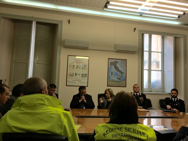 VERTICE IN PREFETTURA PER PERICOLO TERREMOTO. PRESENTE ANCHE IL SINDACO DI MODICA