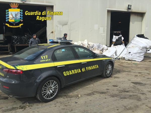 GUARDIA DI FINANZA: SEQUESTRATA A VITTORIA UN’AZIENDA DI “RECUPERO PLASTICA”