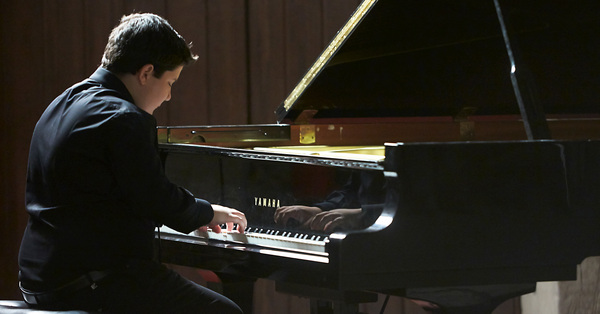 IL “ROMANTIC PIANO RECITAL” DOMENICA POMERIGGIO A RAGUSA IBLA CON L’ARTISTA NICOLO’ CAFARO