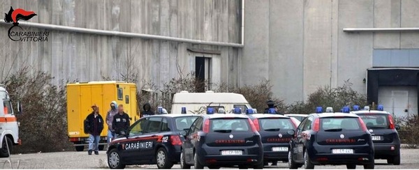 ACATE. BLITZ DEI CARABINIERI A UN RAVE PARTY