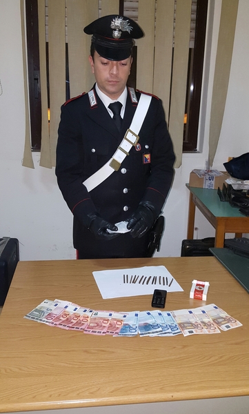 ACATE. BLITZ ANTIDROGA DEI CARABINIERI
