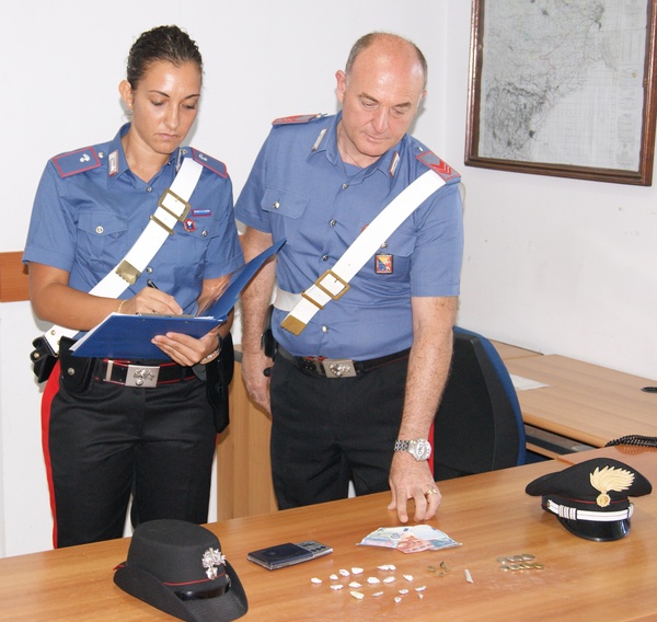 SIRACUSA.   CONTROLLI ANTIDROGA DEI CARABINIERI DI CASSIBILE