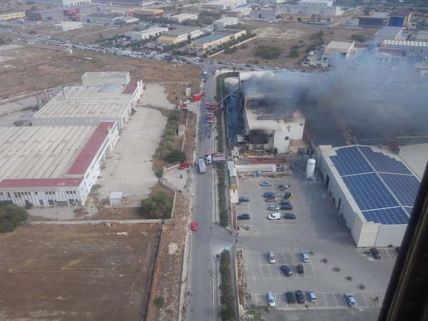 INCENDIO AZIENDA AVICOLA AVIMEC DI MODICA