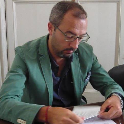 Il candidato Maurizio Tumino ha convocato una conferenza stampa dopo la notizia del suo rinvio a giudizio