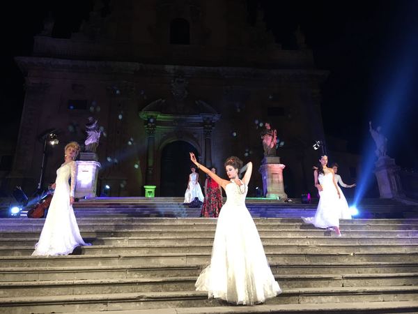 SPOSA BAROCCA, DOPO I PROBLEMI INIZIALI, RIUSCITA LA MANIFESTAZIONE NEL FINE SETTIMANA