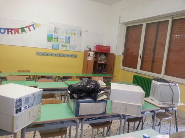 ANCORA UN FURTO LA SCORSA NOTTE ALLA SCUOLA PRIMARIA STESICORO